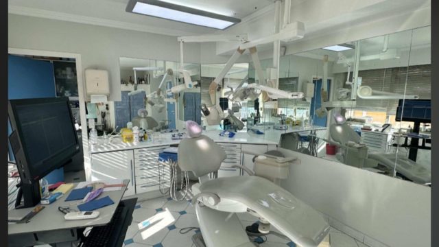 Cause retraite , cabinet dentaire à céder avec les mûres